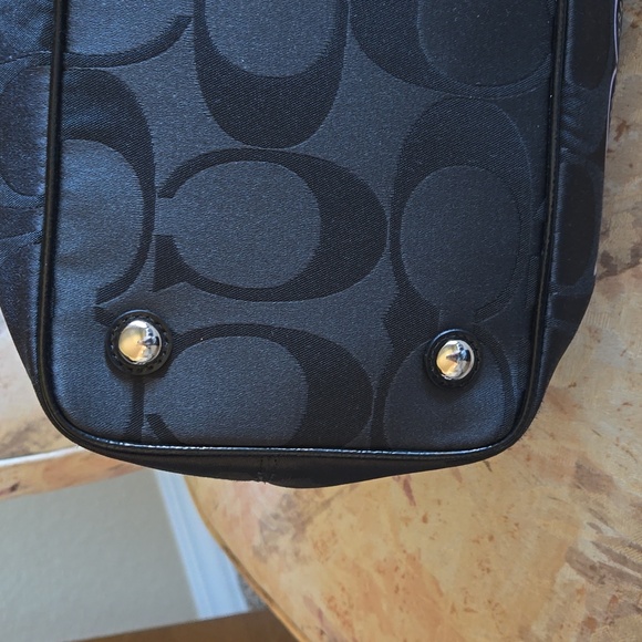 Coach Shoulder Bag - Picture 5 of 13